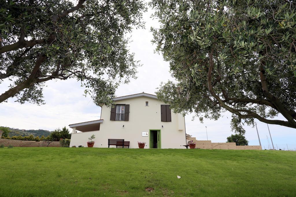 Bed And Breakfast Country Cottage Civitavecchia Extérieur photo